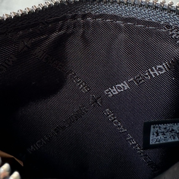 NEW MICHAEL KORS Cooper Slim Pebbled Leather Zip Wallet Card Holder - Picture 11 of 11